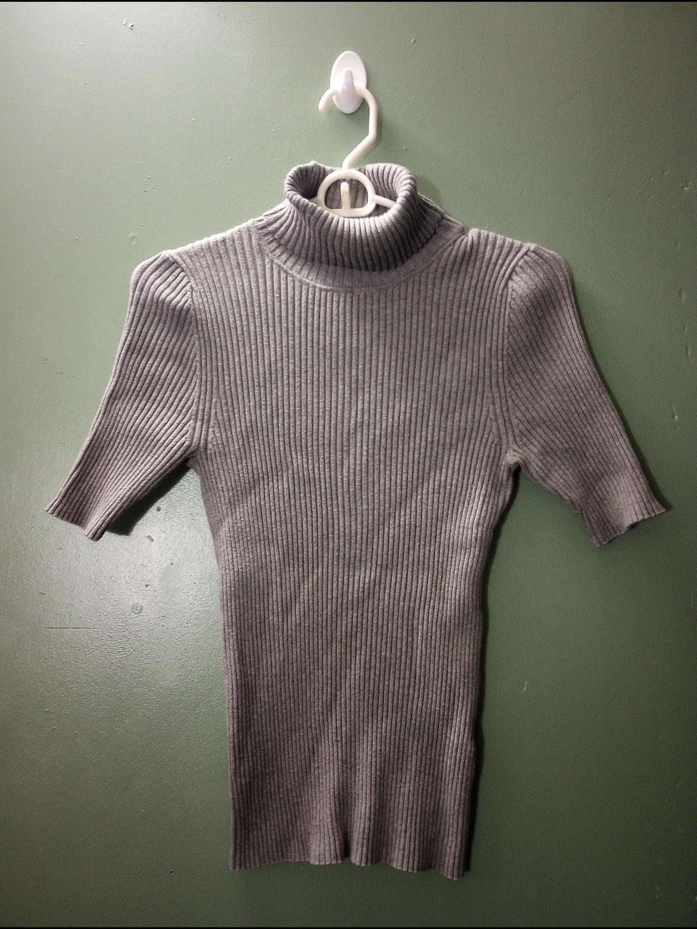 Banana Republic Ribbed Short-Sleeve Turtleneck Sweater - Gray